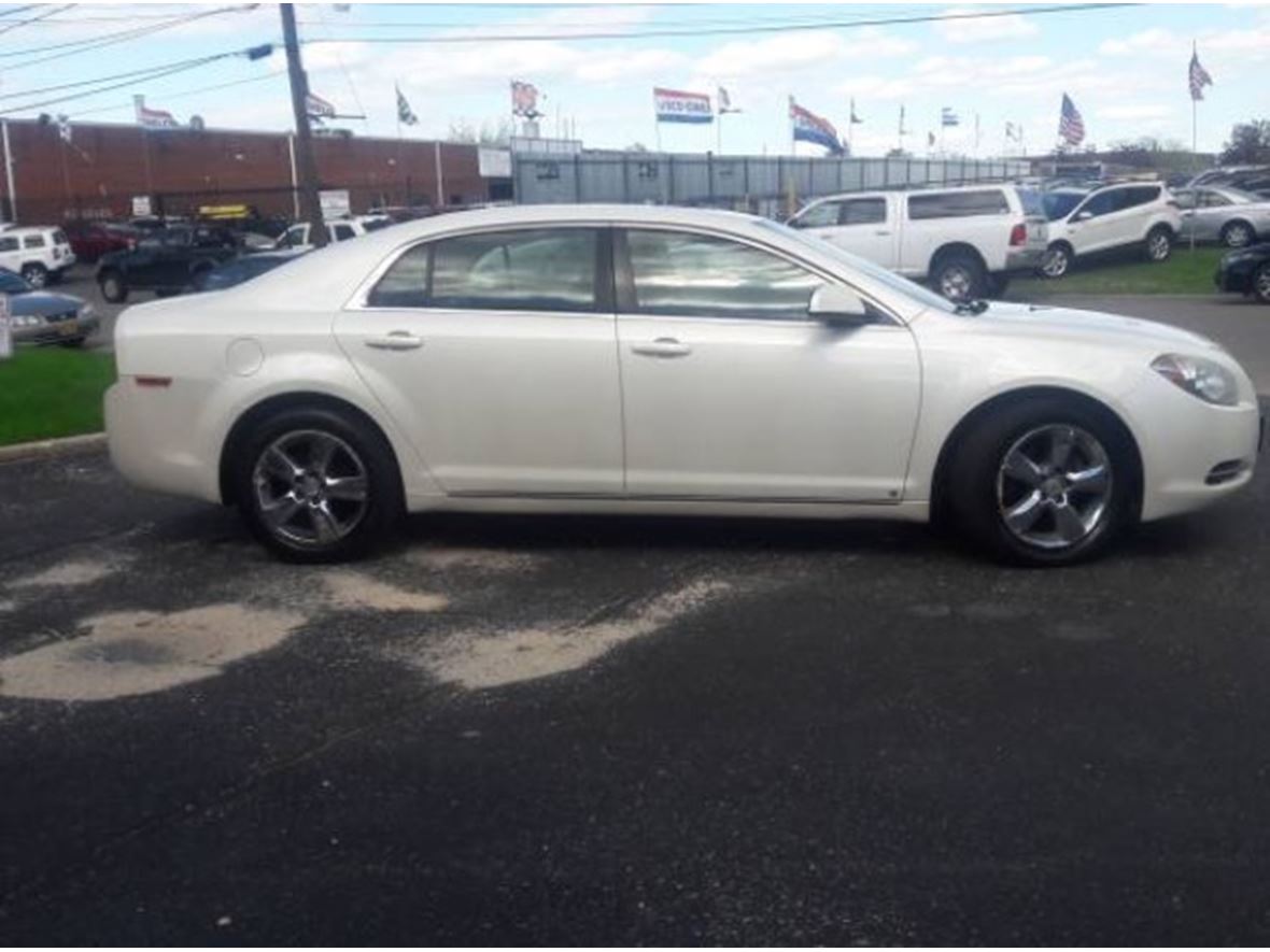 2011 Chevrolet Malibu for sale by owner in Saint Albans
