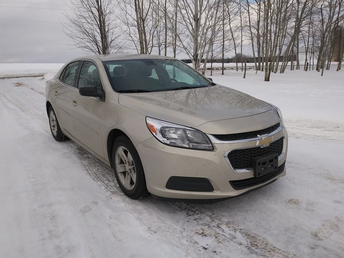 2015 Chevrolet Malibu for sale by owner in Merrill