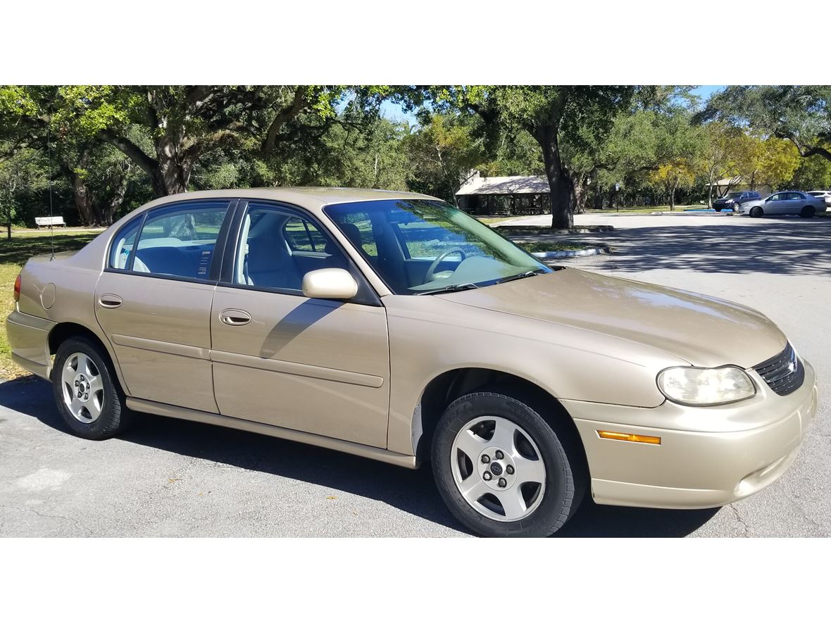 2003 Chevrolet Malibu Classic for sale by owner in Dania