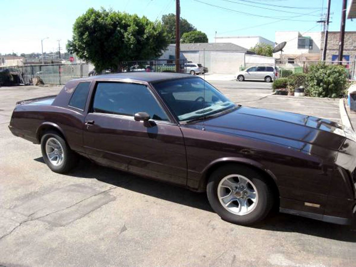 1985 Chevrolet Monte Carlo for sale by owner in Monterey Park