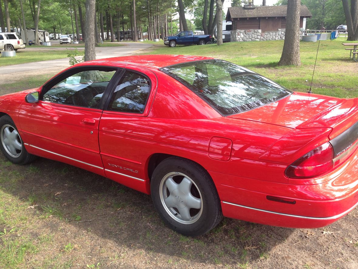 1995 Chevrolet Monte Carlo for sale by owner in Bay City
