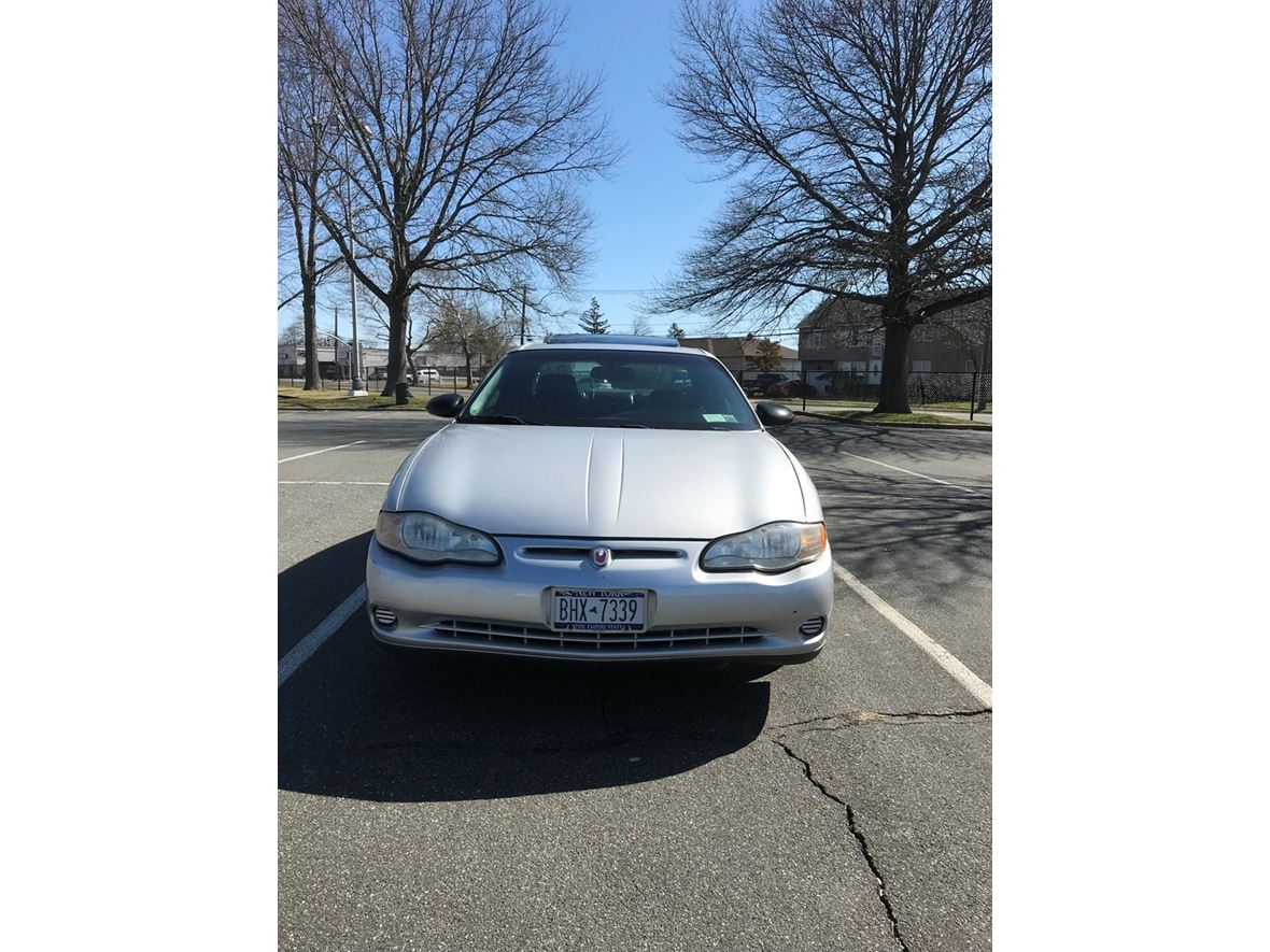 2000 Chevrolet Monte Carlo for sale by owner in Farmingdale