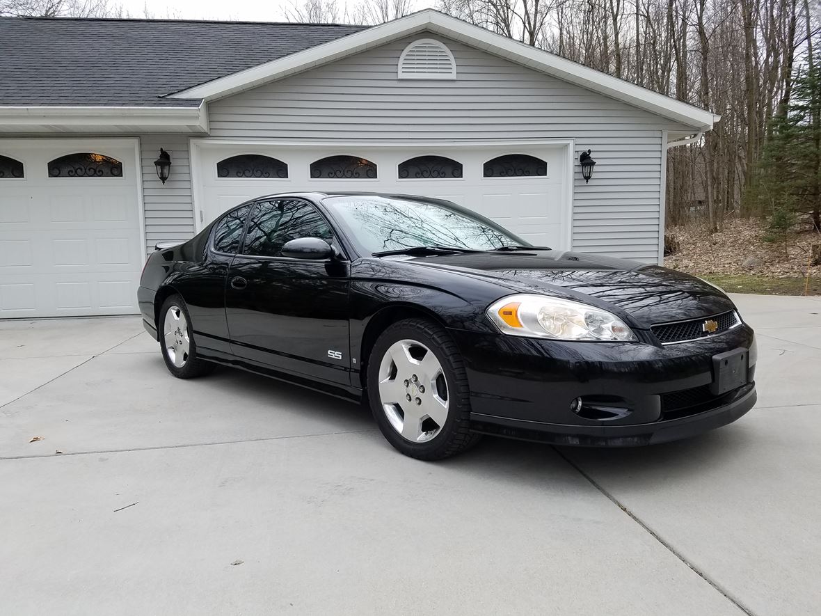 2006 Chevrolet Monte Carlo for sale by owner in West Bend