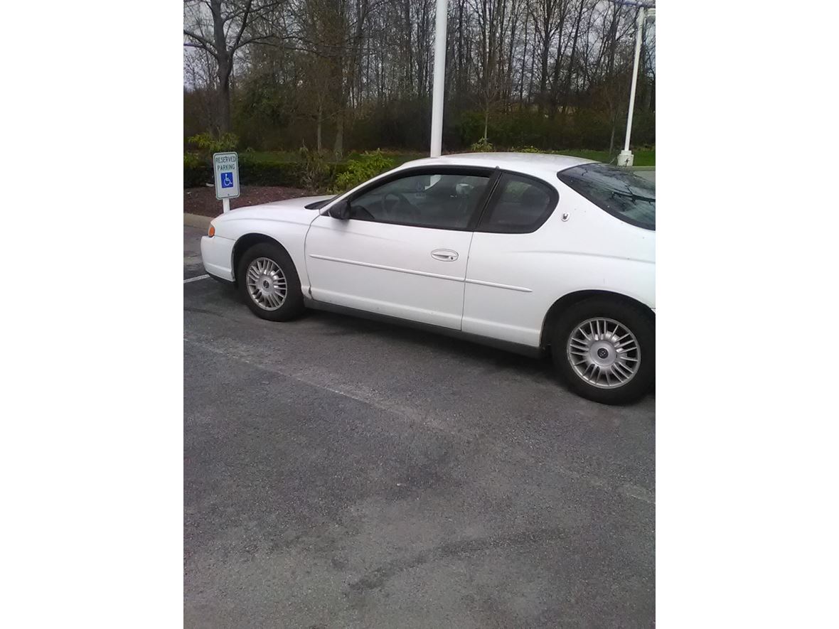 2000 Chevrolet Monte Carlo LS for sale by owner in Youngstown