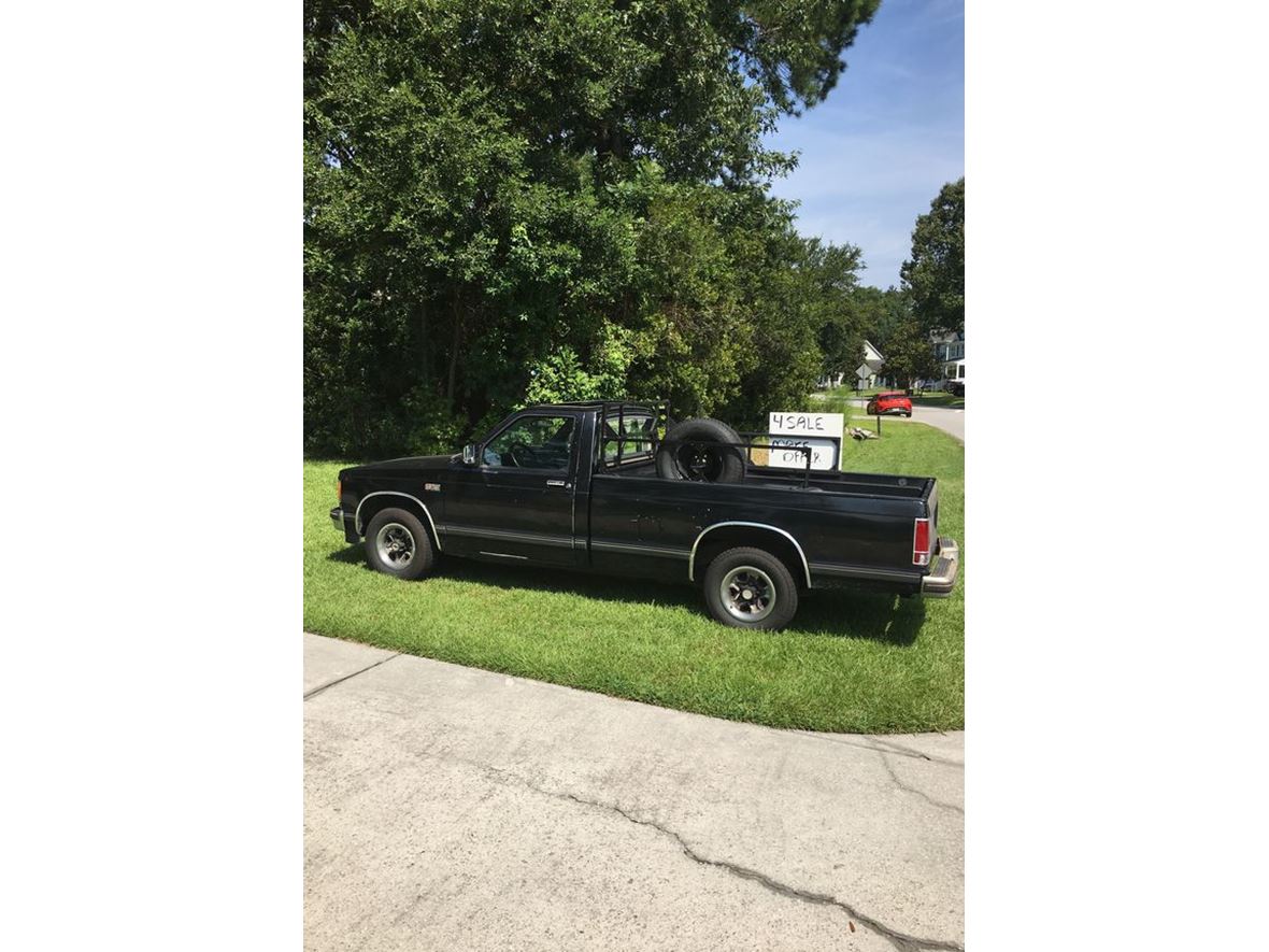1989 Chevrolet S-10 for sale by owner in Charleston