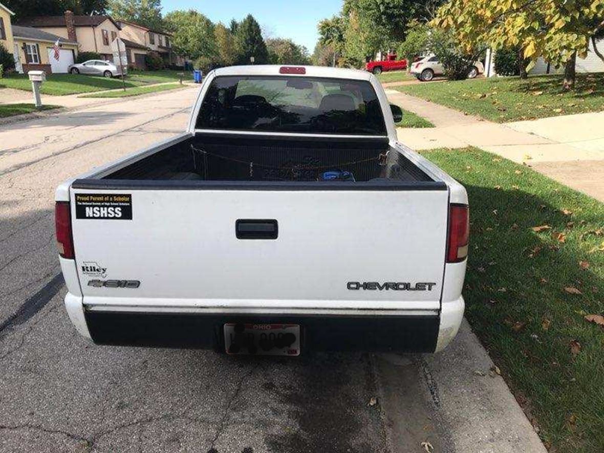 2001 Chevrolet S-10 for sale by owner in Delaware