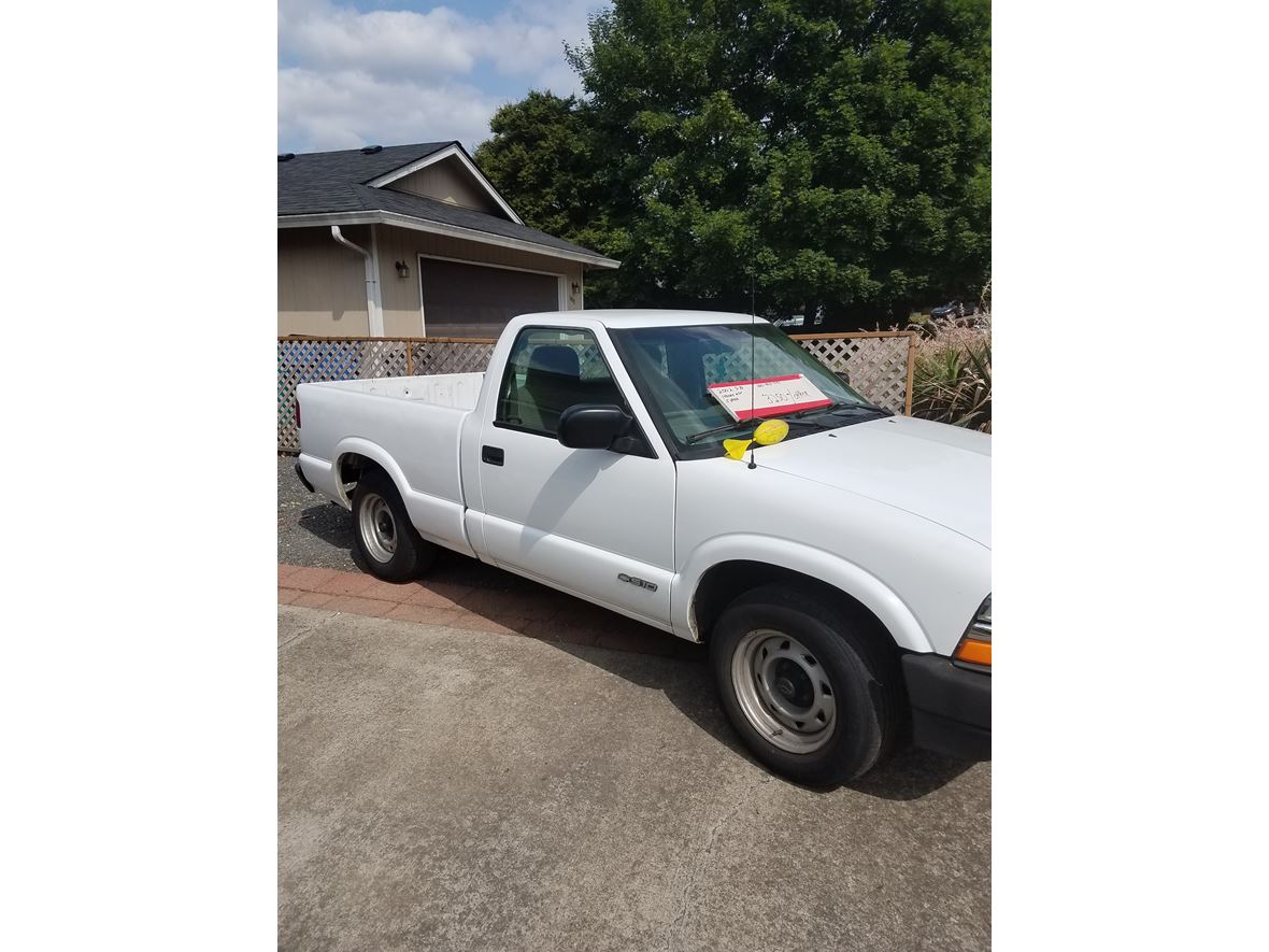 2002 Chevrolet S-10 for sale by owner in Vancouver