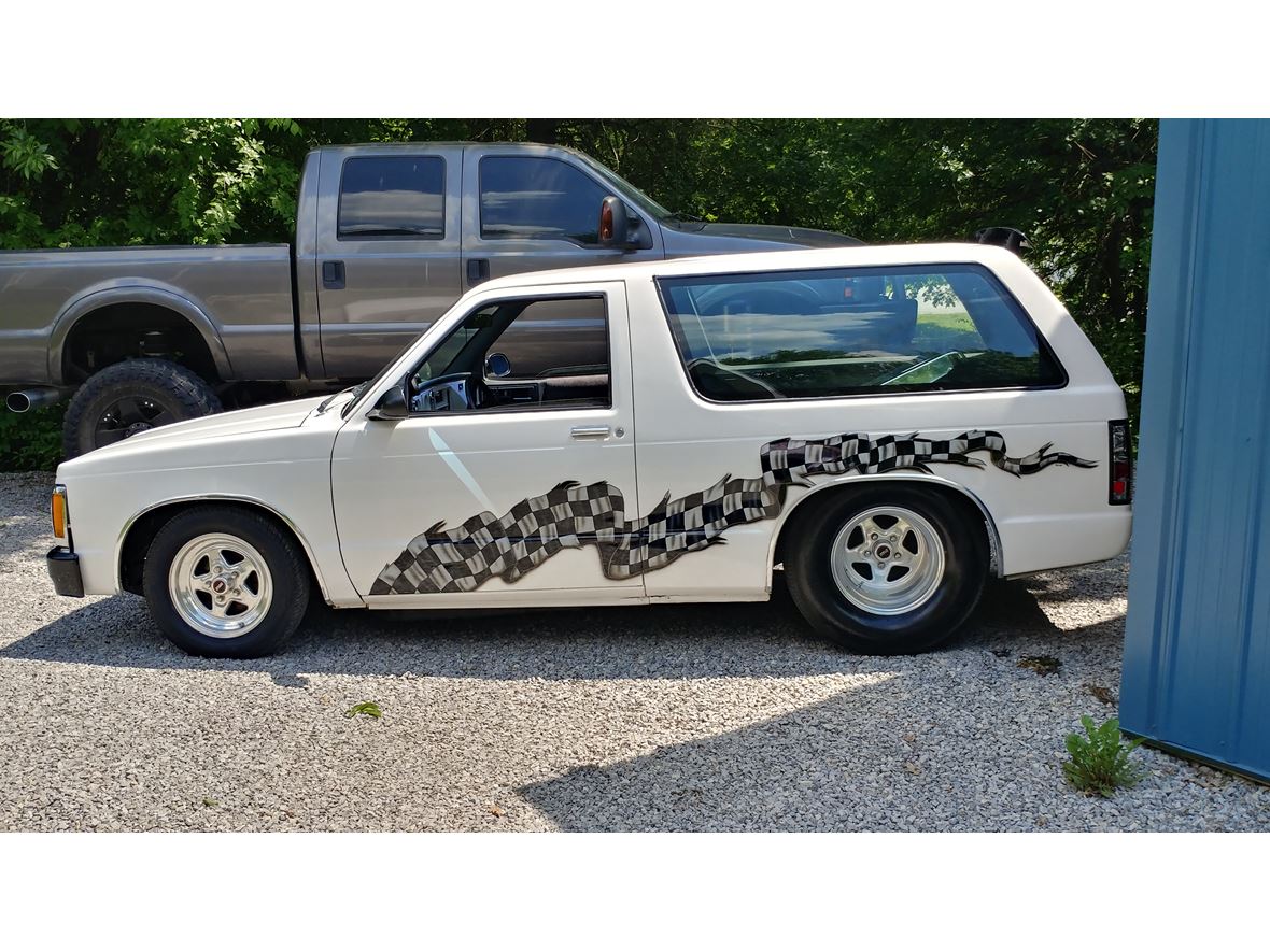 1984 Chevrolet S-10 Blazer for sale by owner in Pittsburg