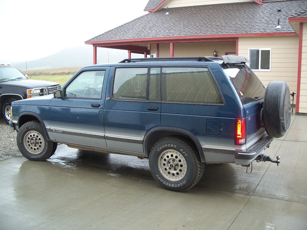 1992 Chevrolet S-10 Blazer for sale by owner in Colville