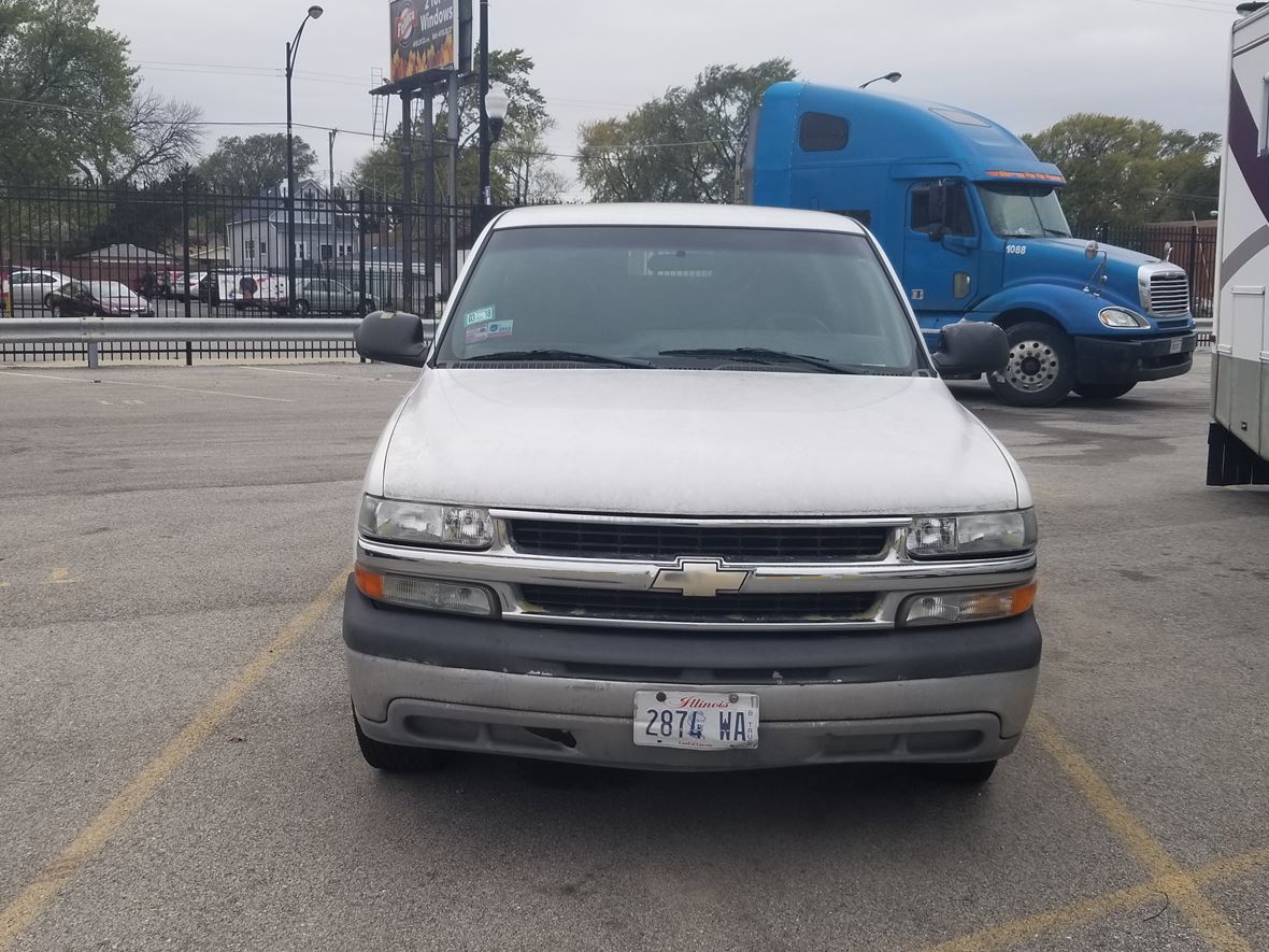 1999 Chevrolet Silverado 1500 for sale by owner in Chicago
