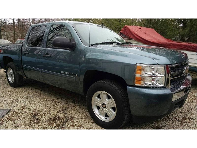2009 Chevrolet Silverado 1500 for Sale by Private Owner in Olmsted