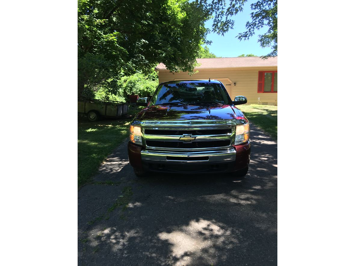2009 Chevrolet Silverado 1500 for sale by owner in Mount Pleasant
