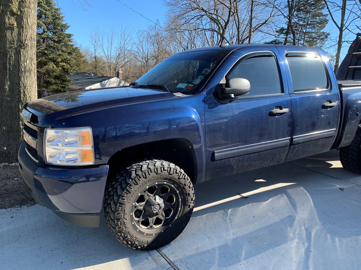 2010 Chevrolet Silverado 1500 for sale by owner in Jericho
