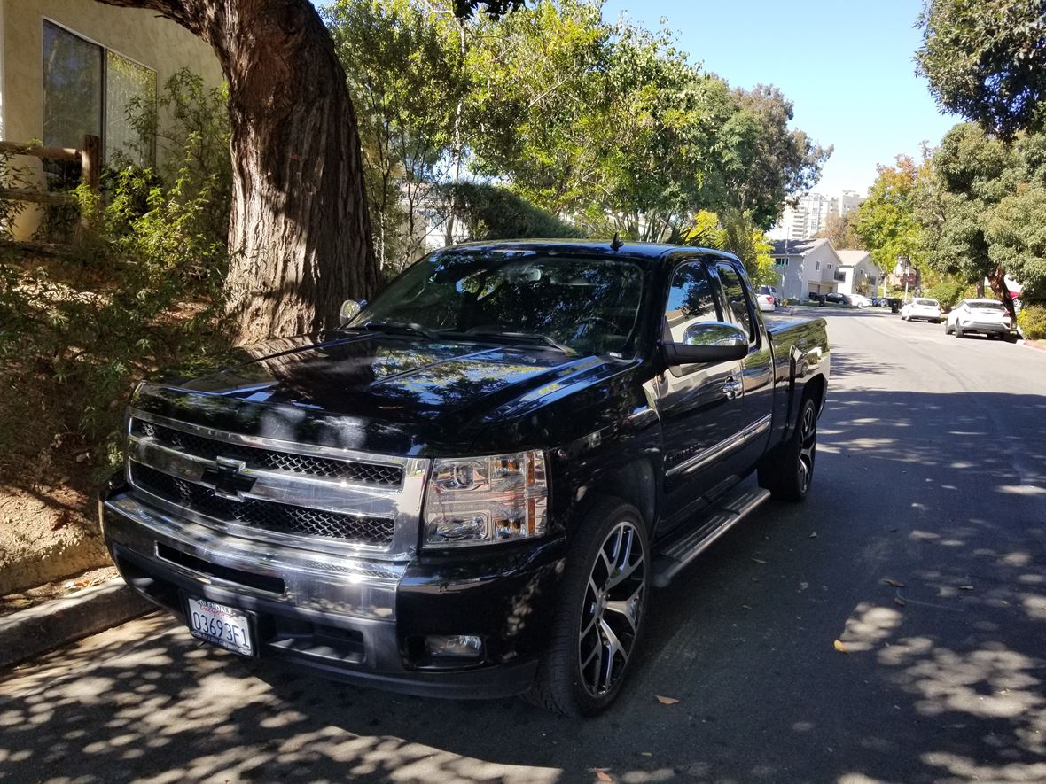 2011 Chevrolet Silverado 1500 for sale by owner in San Diego