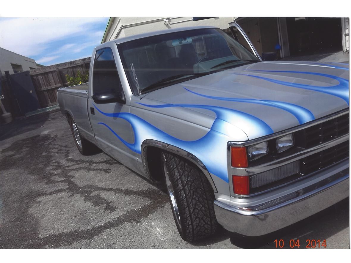 1988 Chevrolet Silverado 1500 Classic for sale by owner in Fort Lauderdale