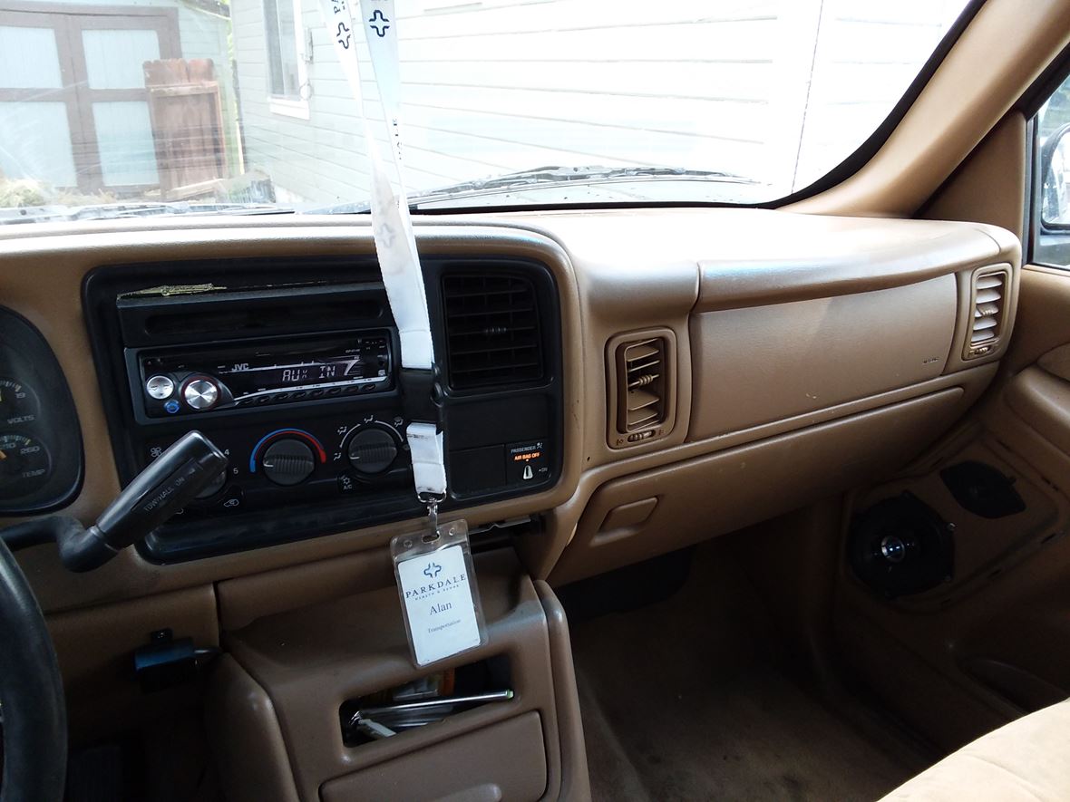 2000 Chevrolet Silverado 1500 Crew Cab for sale by owner in Price