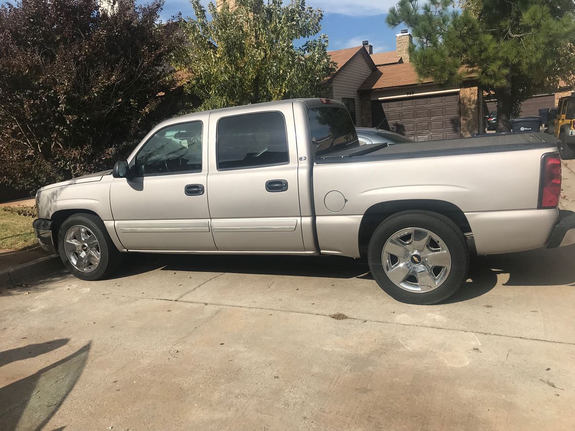 2005 Chevrolet Silverado 1500 Crew Cab for sale by owner in Oklahoma City