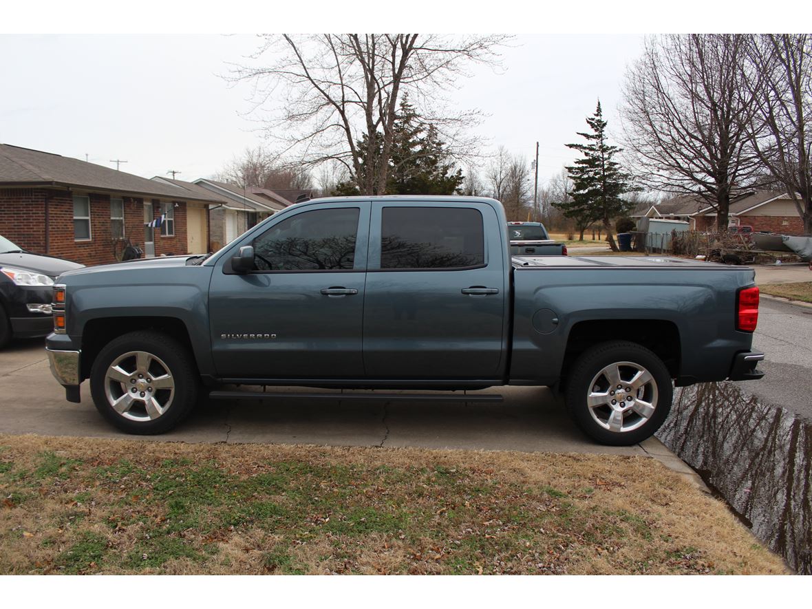 2014 Chevrolet Silverado 1500 Crew Cab for sale by owner in Commerce