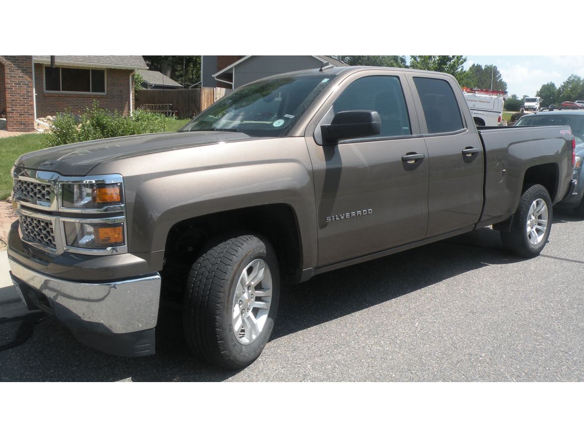 2014 Chevrolet Silverado 1500 Crew Cab for sale by owner in Longmont