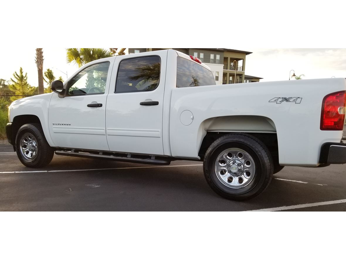2012 Chevrolet Silverado 1500 Crew Cab 4x4 for sale by owner in Jacksonville