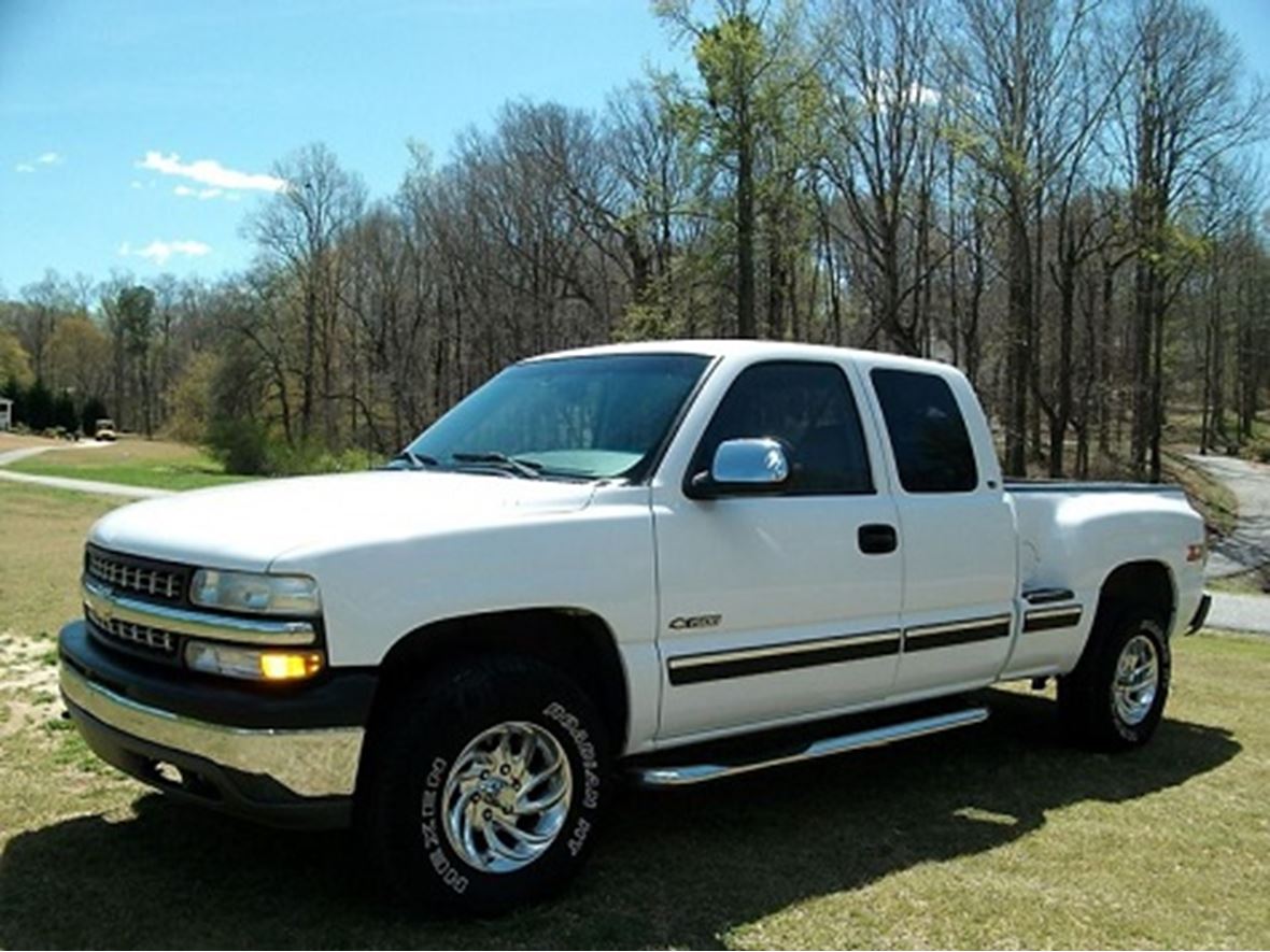 1999 Chevrolet Silverado 1500 LS for sale by owner in San Francisco