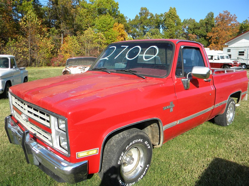 1987 Chevrolet Silverado for sale by owner in HARRISON