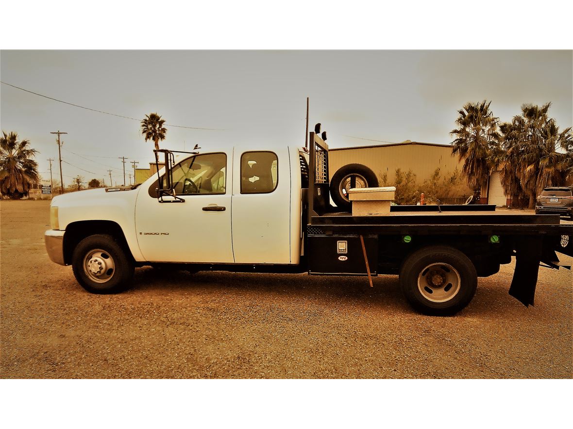 2007 Chevrolet Silverado for sale by owner in Eagle Pass