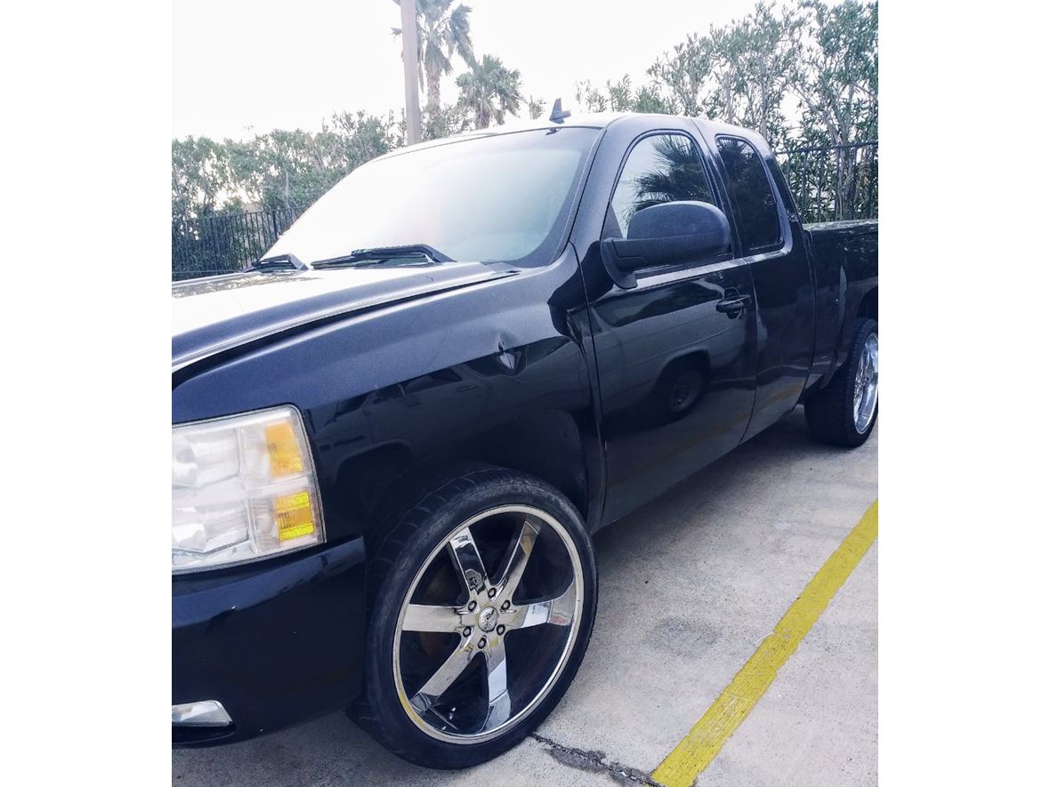 2007 Chevrolet Silverado for sale by owner in Laughlin