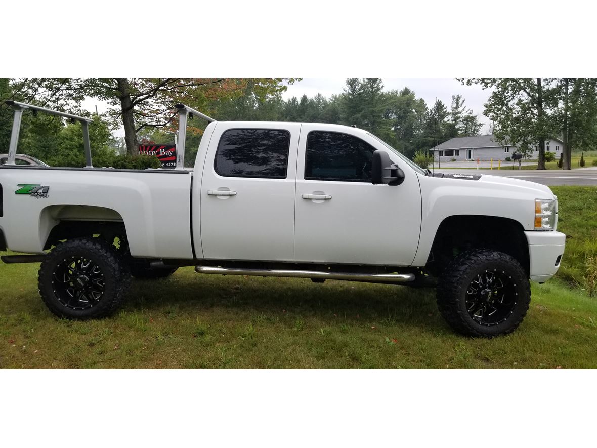 2012 Chevrolet Silverado 2500 Crew Cab for sale by owner in Tawas City