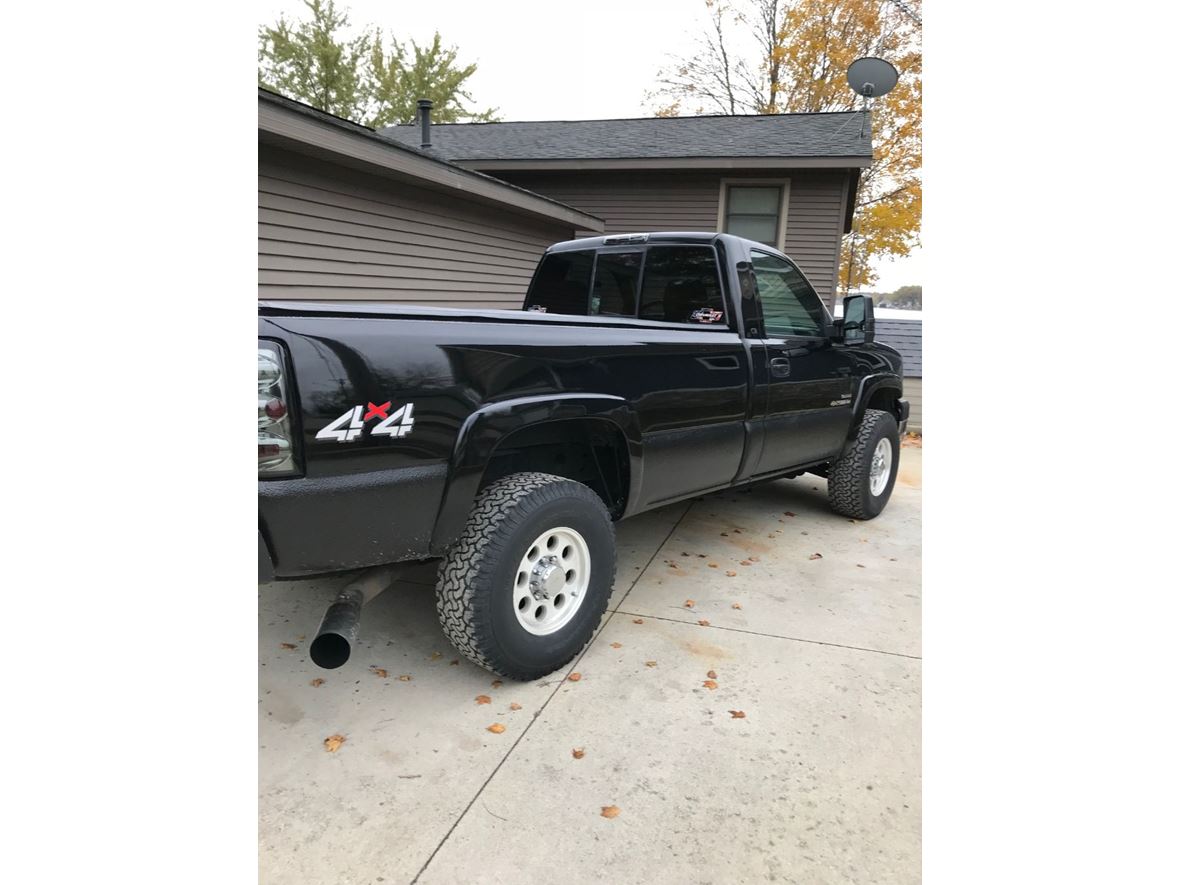 2004 Chevrolet Silverado 2500HD for sale by owner in Manitou Beach
