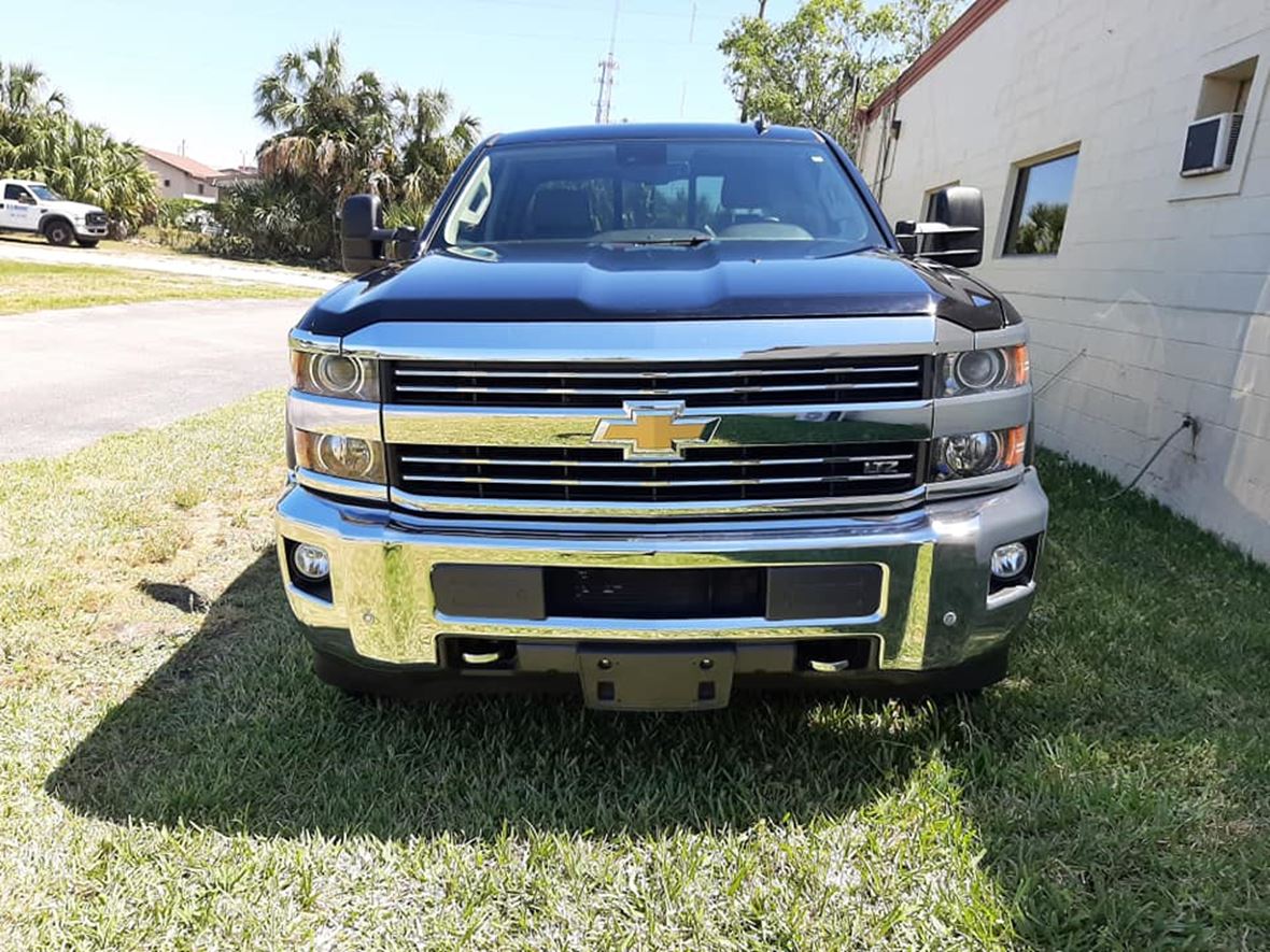 2015 Chevrolet Silverado 2500HD for sale by owner in Ocala