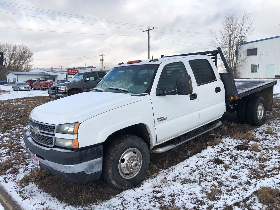 2005 Chevrolet Silverado 3500 for sale by owner in Beach