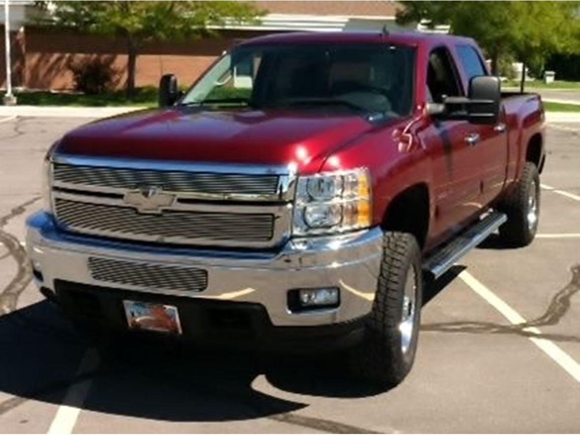 2013 Chevrolet Silverado 3500 for sale by owner in Tabiona