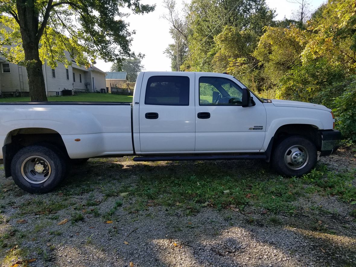 2007 Chevrolet Silverado 3500 Classic for sale by owner in Fort Wayne