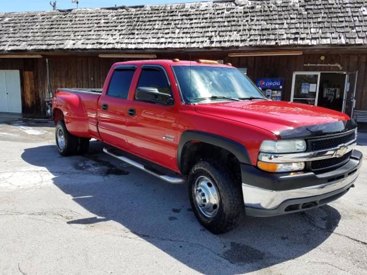 2002 Chevrolet Silverado 3500HD for sale by owner in Smithville