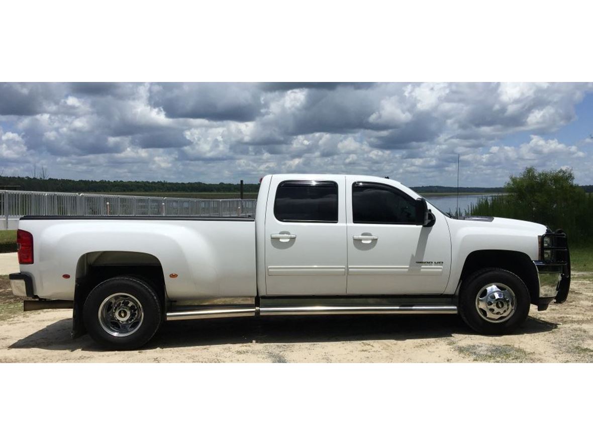 2011 Chevrolet Silverado 3500HD for sale by owner in Tallahassee