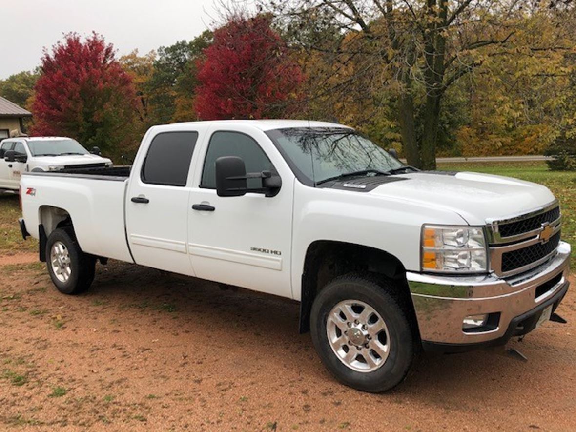 2013 Chevrolet Silverado 3500HD for sale by owner in Colby