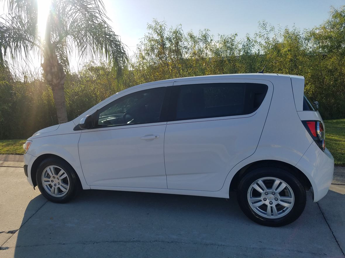 2012 Chevrolet Sonic for sale by owner in Tampa