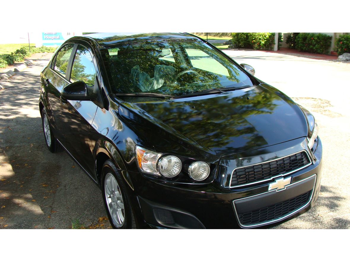 2014 Chevrolet Sonic for sale by owner in Pompano Beach