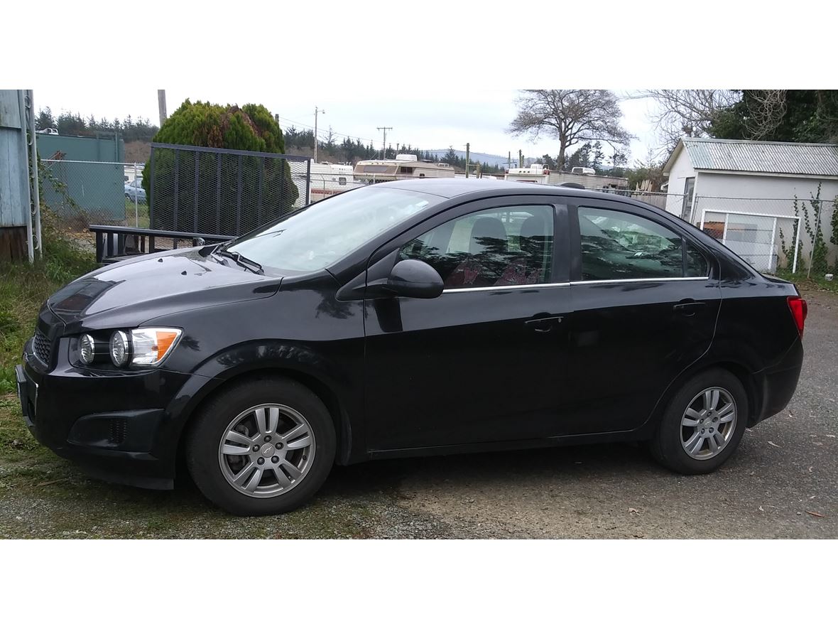 2015 Chevrolet Sonic for sale by owner in Crescent City