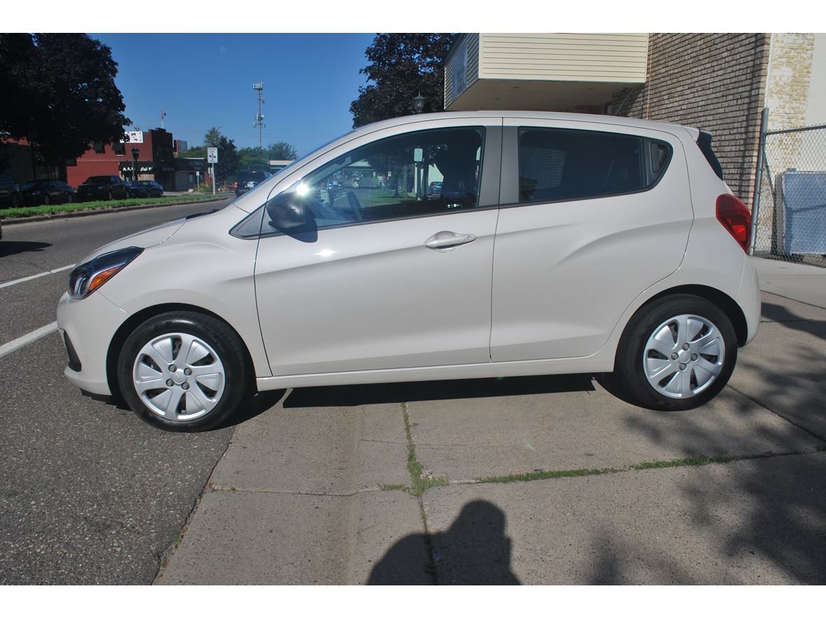 2017 Chevrolet Spark for sale by owner in Saint Paul