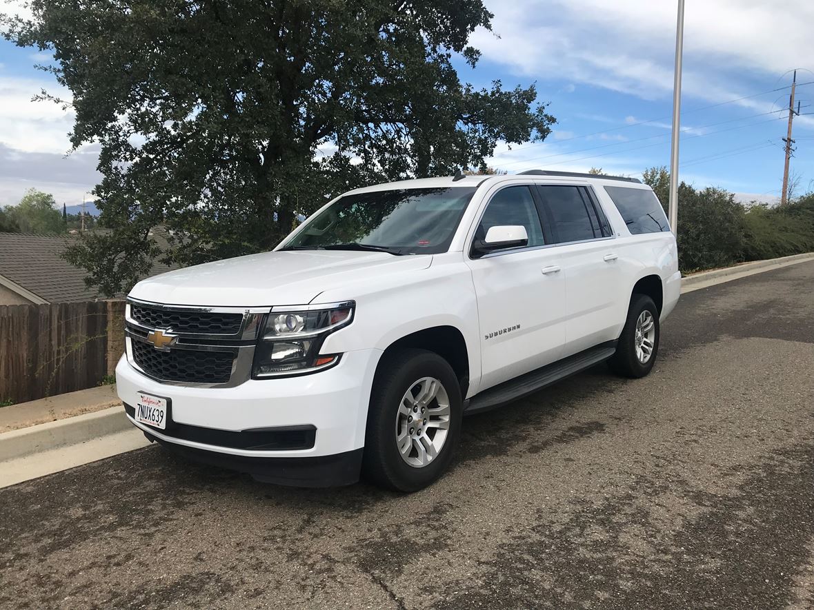 2015 Chevrolet Suburban for Sale by Owner in Redding, CA 96003