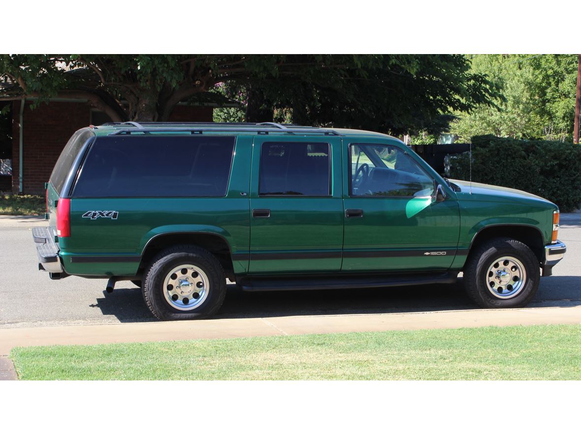 1999 Chevrolet Suburban - Cars 1999 Chevy Suburban 1500 Towing Capacity