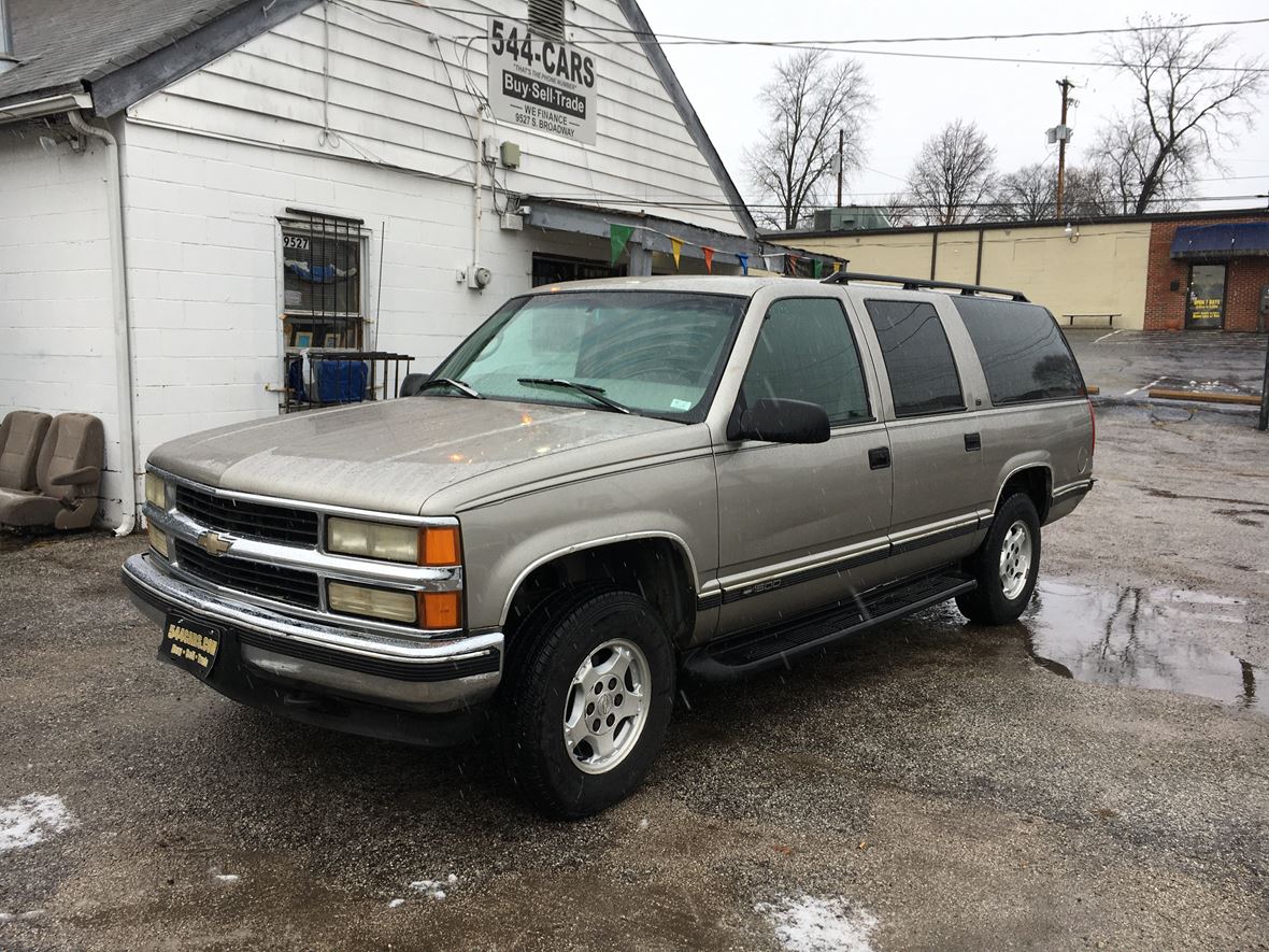 1999 Chevrolet Suburban Sale by Owner in Saint Louis, MO 63125