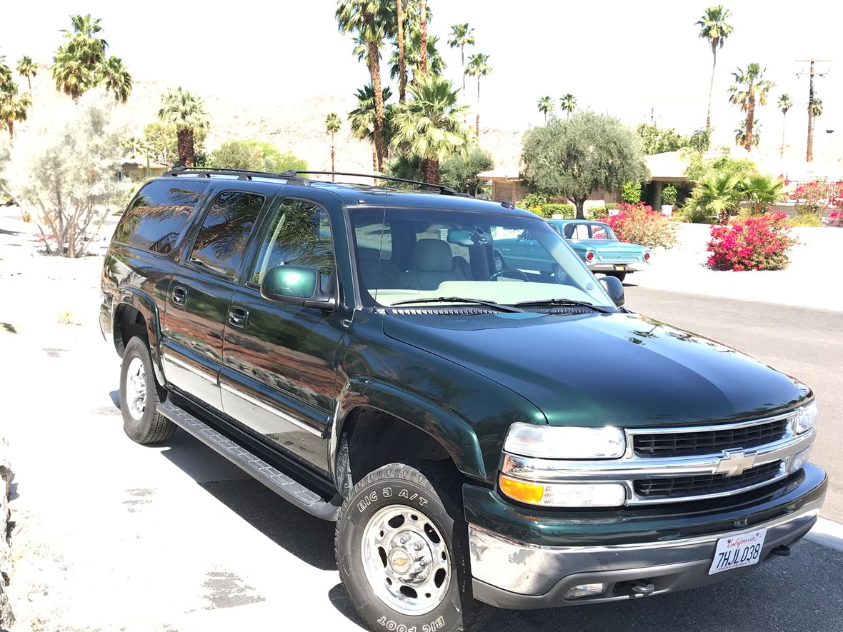 2003 Chevrolet Suburban for sale by owner in Cathedral City