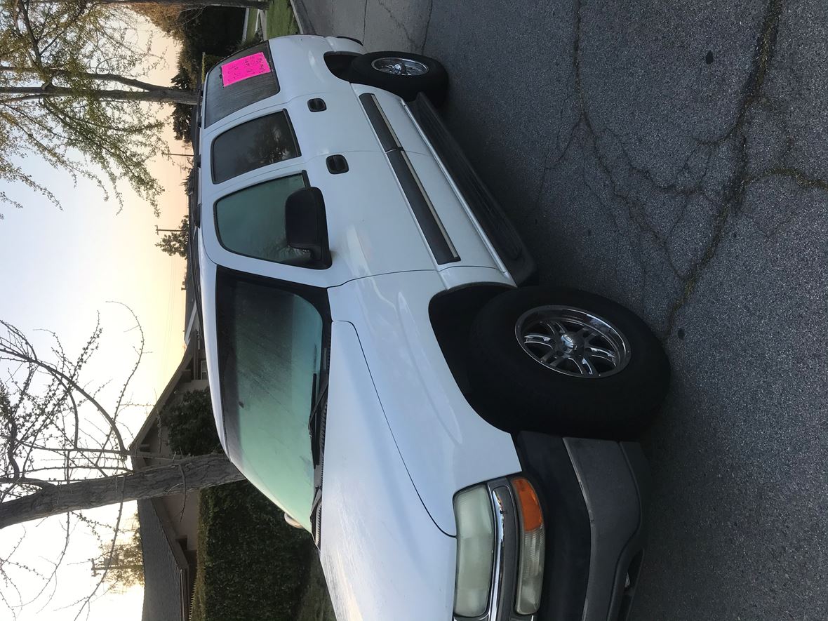 2003 Chevrolet Suburban for sale by owner in Upland