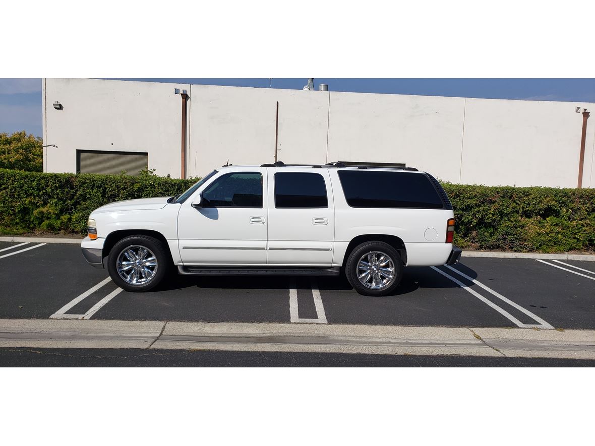 2004 Chevrolet Suburban for sale by owner in Laguna Hills