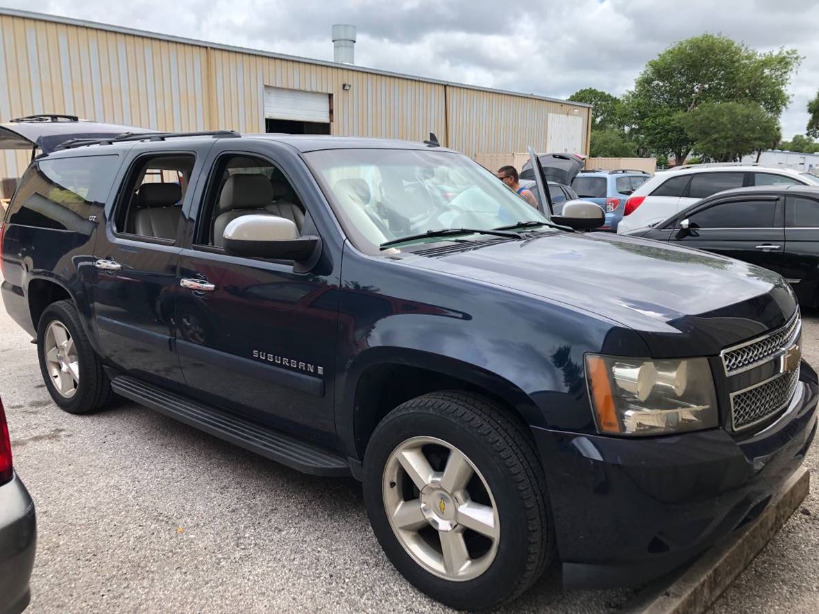 2008 Chevrolet Suburban for sale by owner in Largo