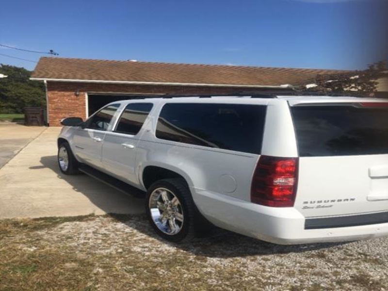 2012 Chevrolet Suburban for sale by owner in Husum