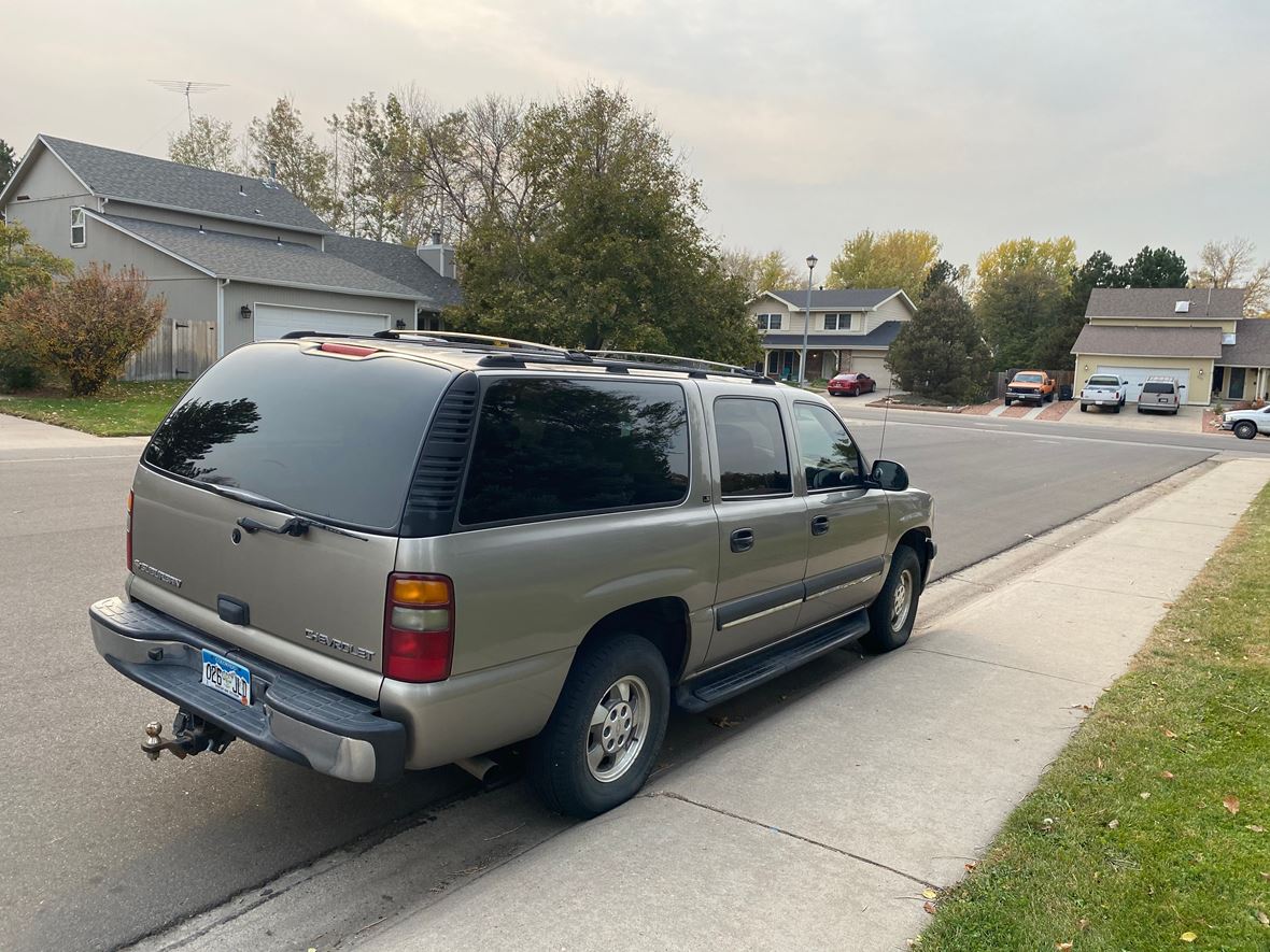 2002 Chevrolet Tahoe Suburban Sale by Owner in Greeley, CO 80634
